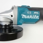 Foto vom Getriebe der Makita DGA513